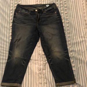 American Eagle boyfriend crop jeans